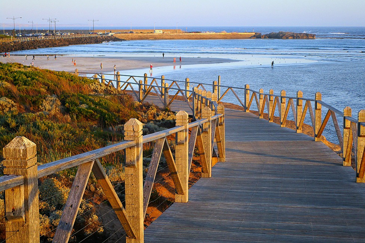 EXT Warrnambool